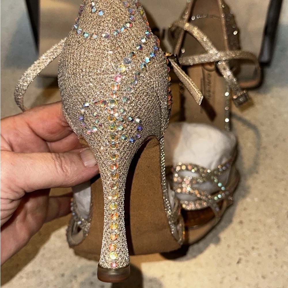 Women’s DANCINE Sandals Salsa Ballroom Dance Shoes Size 8 Rhinestones - Picture 6 of 11